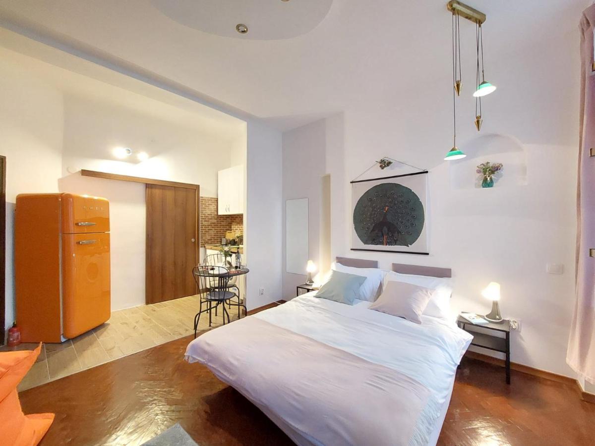 Sweet Dreams Suites Cosy Studio Piata Romana Bucureşti Ngoại thất bức ảnh